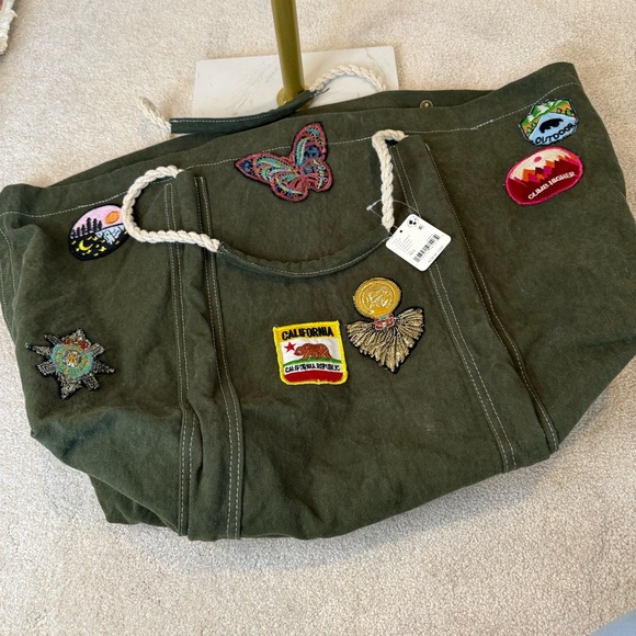 NWT Free People Green Canvas Patchwork Rope Strap Duffle Tote Bag - Picture 2 of 13